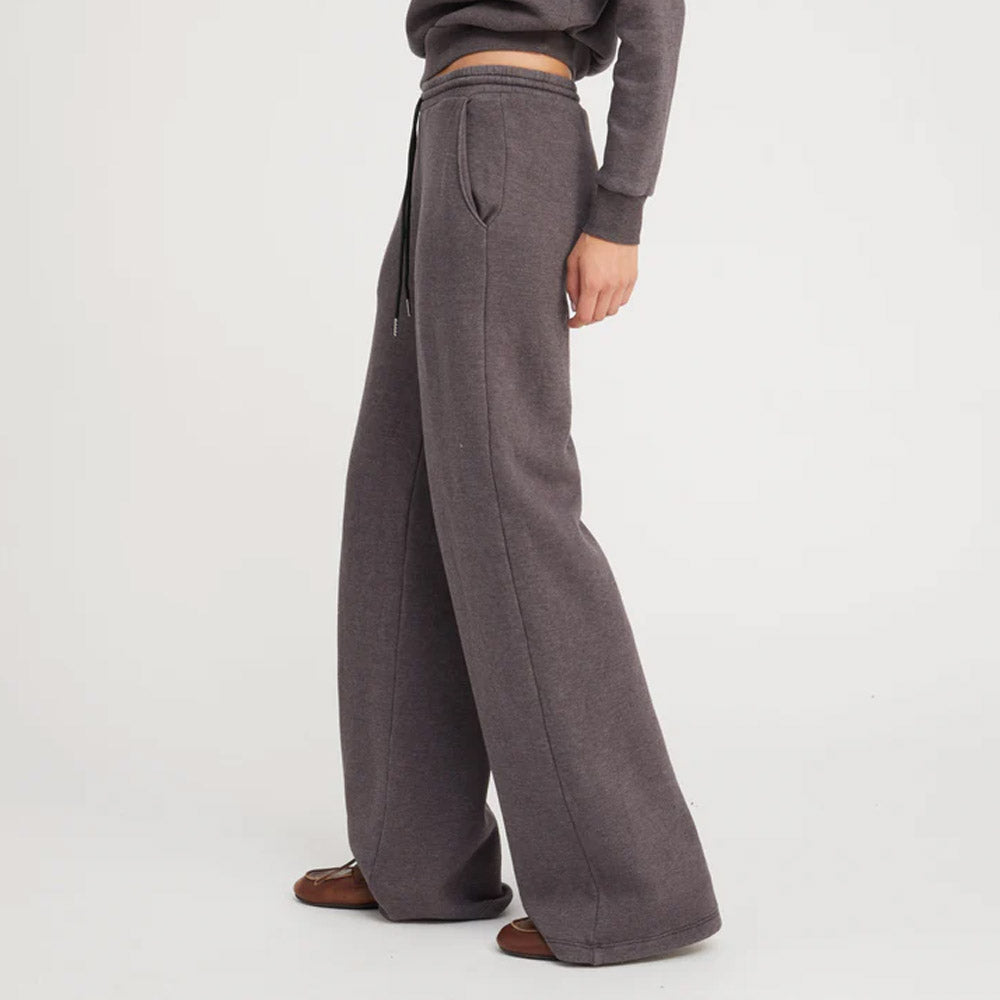 Baggy sweatpants