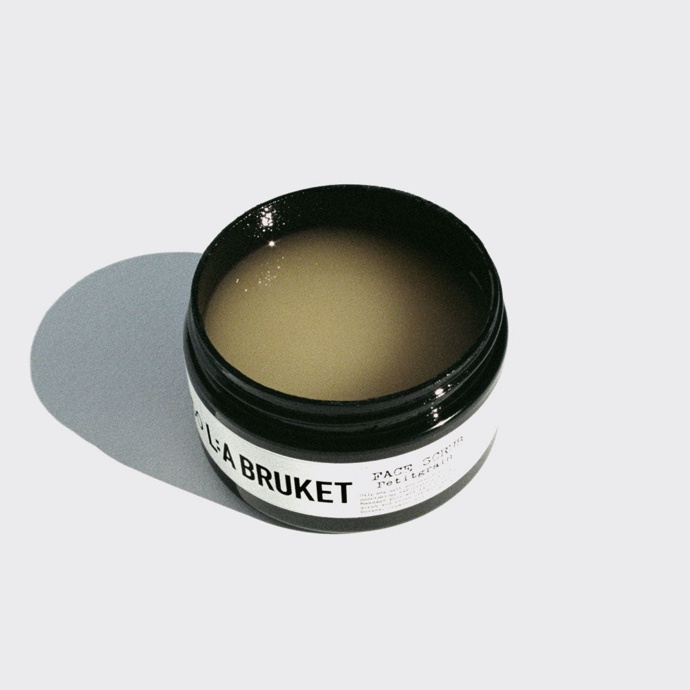 Petitgrain face scrub